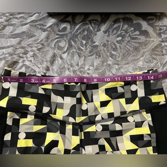 Brooks Capri Leggings sz L - Picture 3 of 8